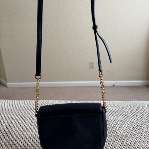 Michael Kors Black Crossbody with Gold Chain - Picture 2 of 3